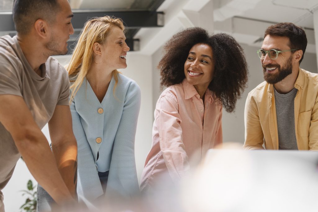 |meilleurs-logiciels-engagement-collaborateurs||Workleap-Officevibe​-plateforme||BambooHR-plateforme|Coorpacademy-by-Go1​||zest-plateforme|15five-plateforme||||Culture-Amp-plateforme||monday.com-plateforme